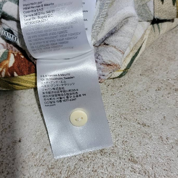 H&M Tropical Safari Bird Palm Leaf Butterfly Floral Print Dress Size 4 - Picture 9 of 9